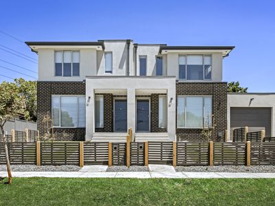 1 / 7 Garnet Street, Essendon West