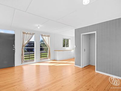 24 Myuna  Street, Dalmeny