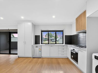 75 / 27 Turva Avenue, Tarneit