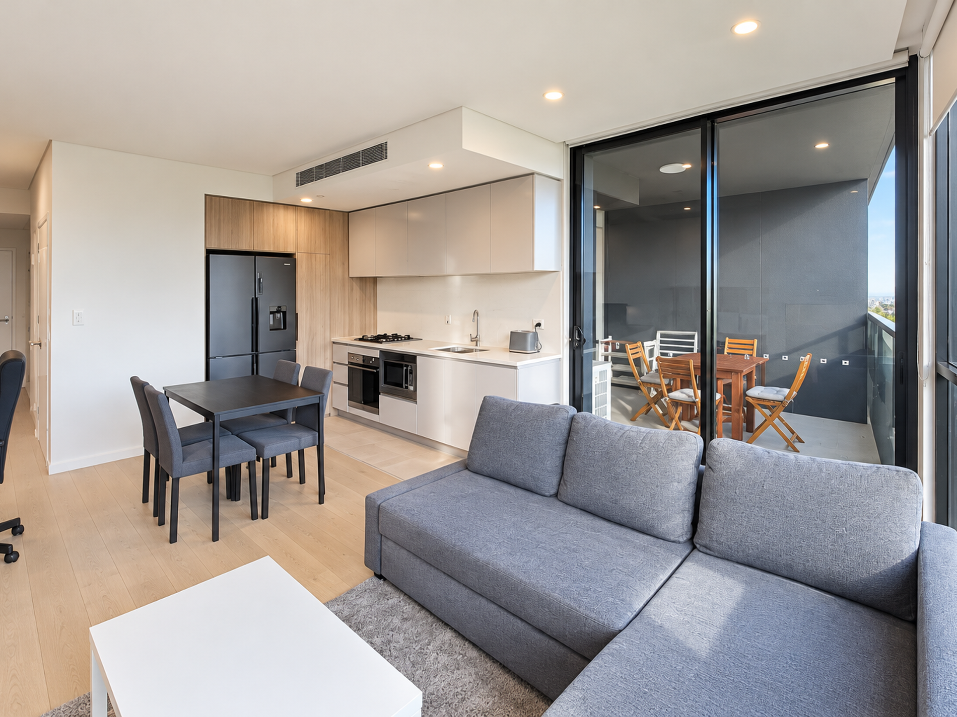 640 / 9 Maple Tree Road, Westmead