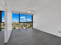 2107 / 10 Trinity Street, Fortitude Valley