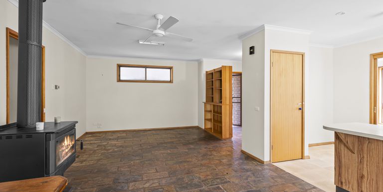 59 Shiffner Street, Violet Town