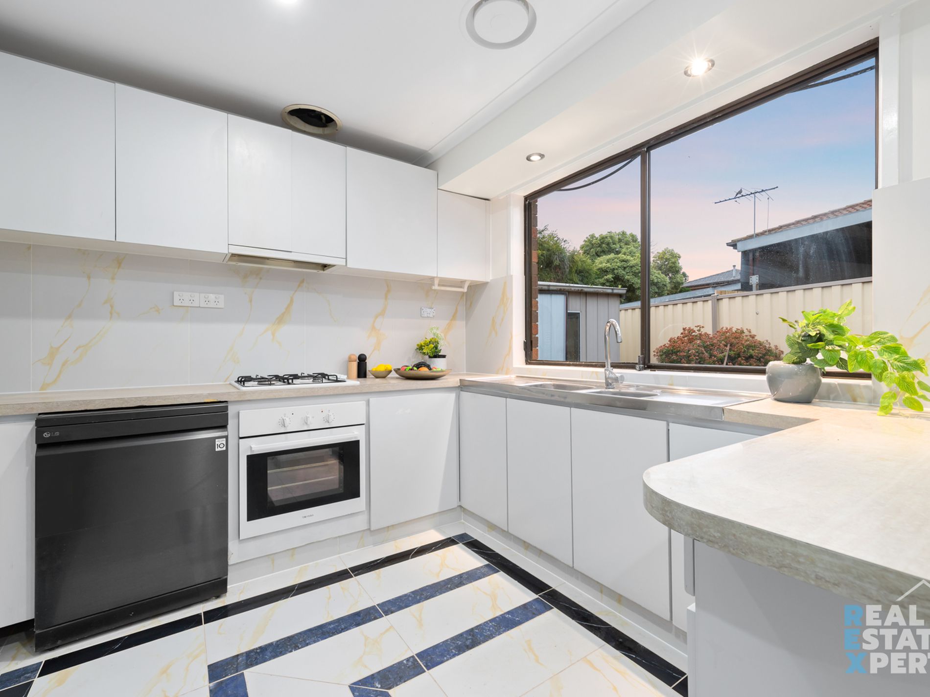 1 Dulnain Close, Hampton Park