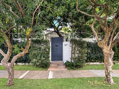 16B Oak Avenue , Surfers Paradise