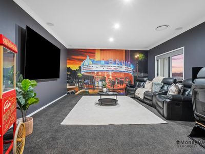 12-16 Martin Place, Tamborine