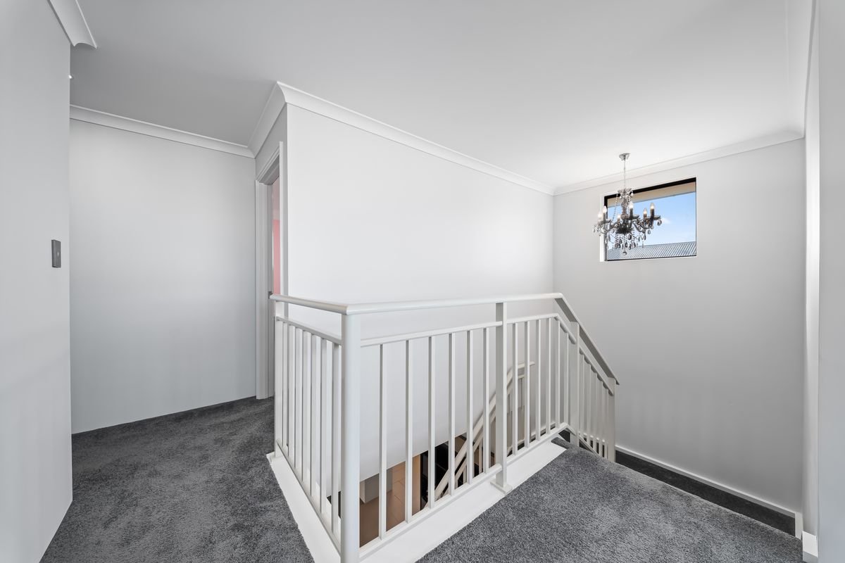 13 Eucalyptus Drive, Hammond Park