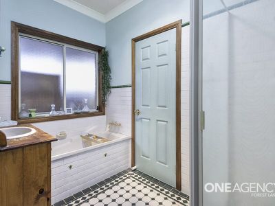 74 Oxford Pde, Forest Lake