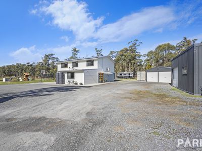 249 Rookery Road, Loira