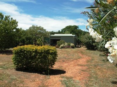 96 Crane Street, Longreach