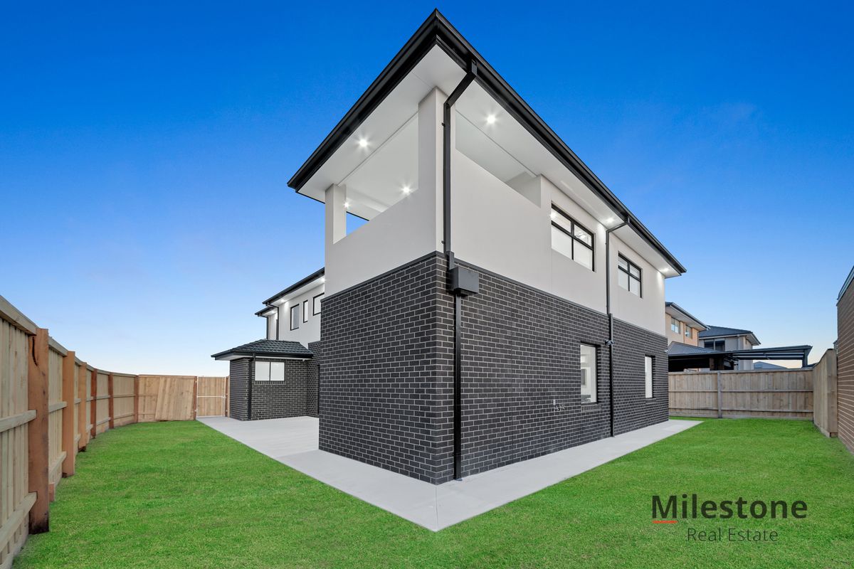 11 Carcoola Rise, Clyde North