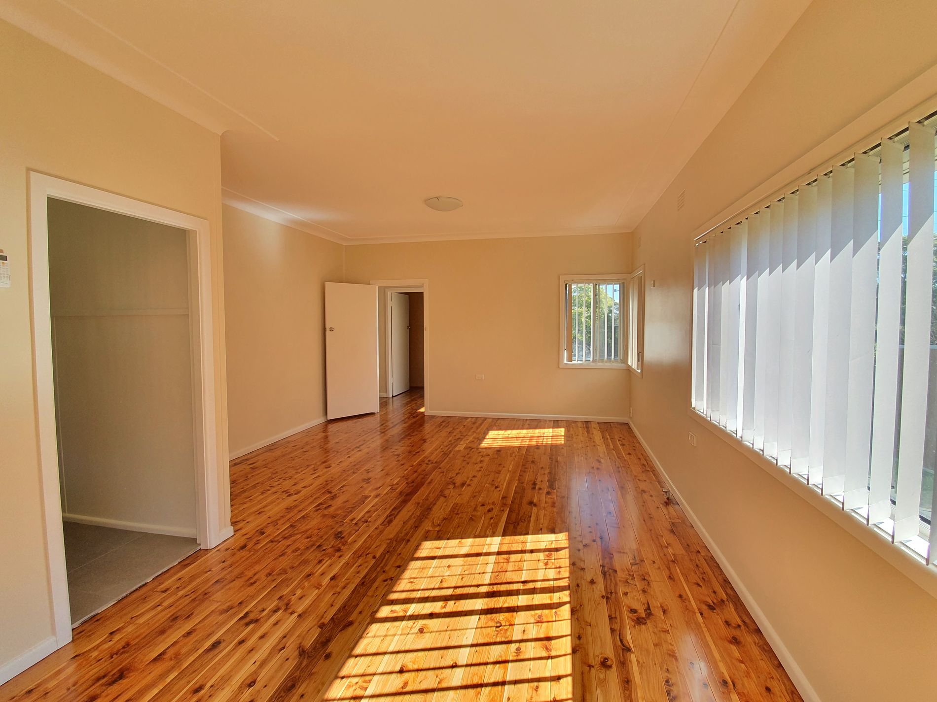 52 Tamplin Road, Guildford