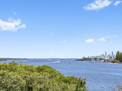 31306 / 2 Ephraim Island Bridge, Paradise Point