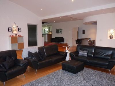 14 Velthuis Drive, Horsham