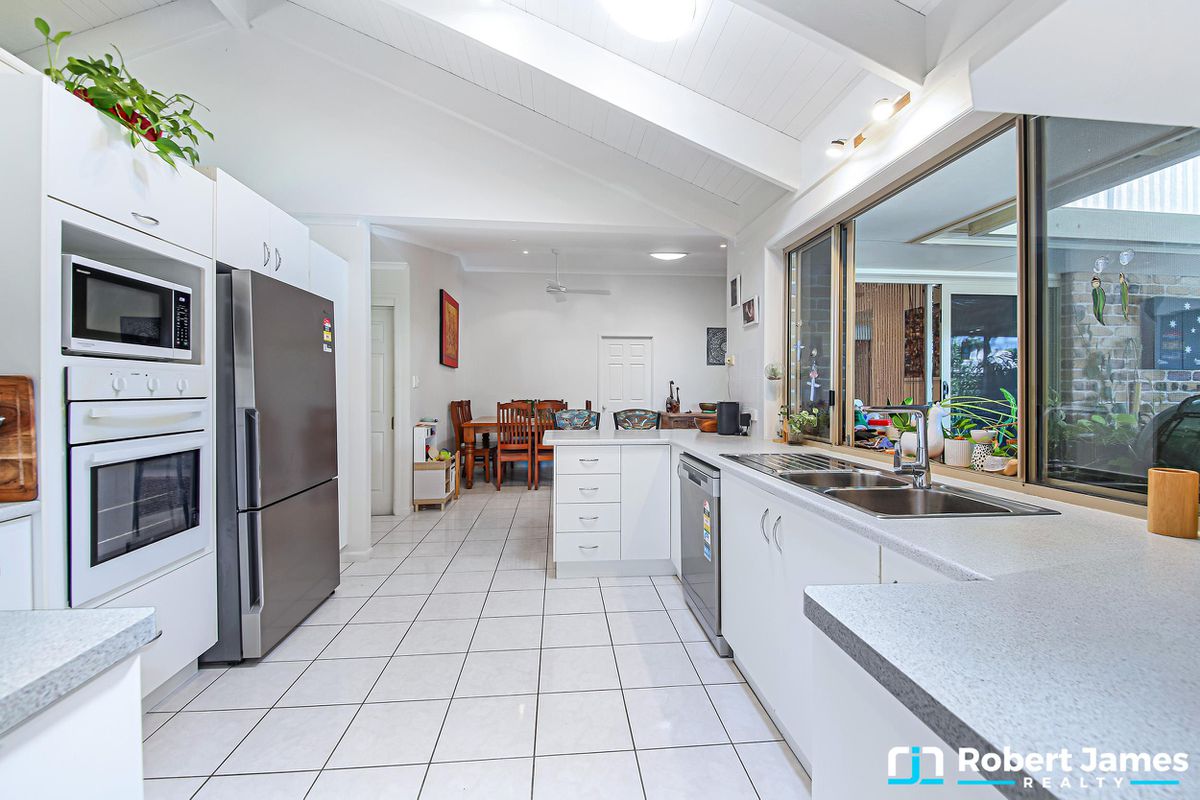 60 Hooper Crescent, Tewantin