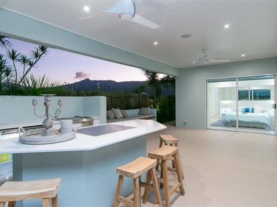 10 Castleton Ent, Smithfield