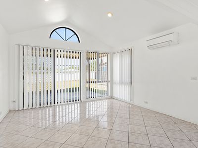 4 Hakea Place, Albion Park Rail