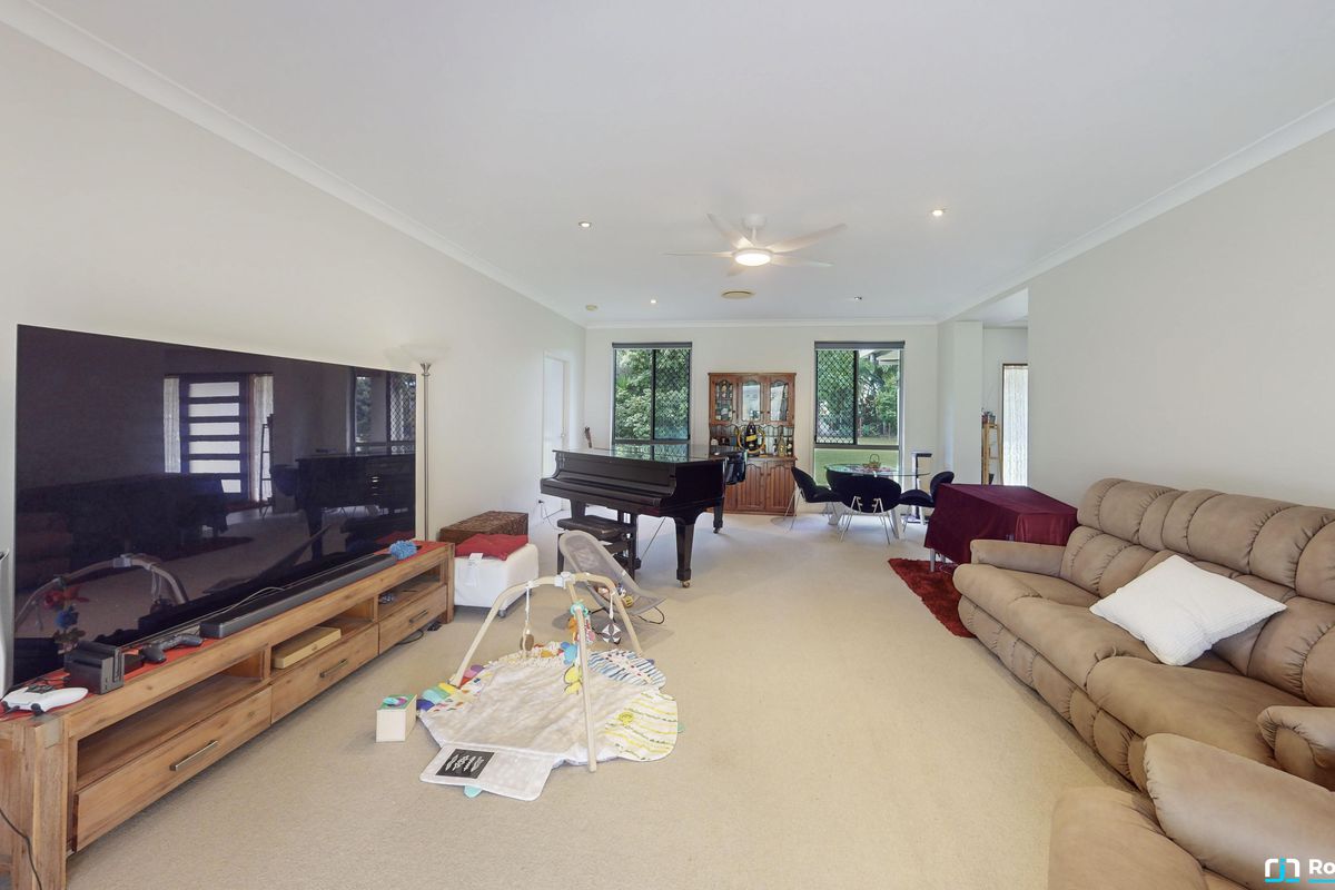 73 Edington Drive, Cooroibah