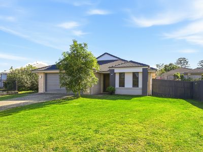 27 Phoebe Way, Gleneagle