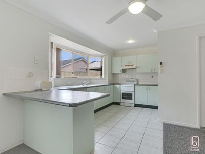 3 / 3 Lakeview Street, Toukley