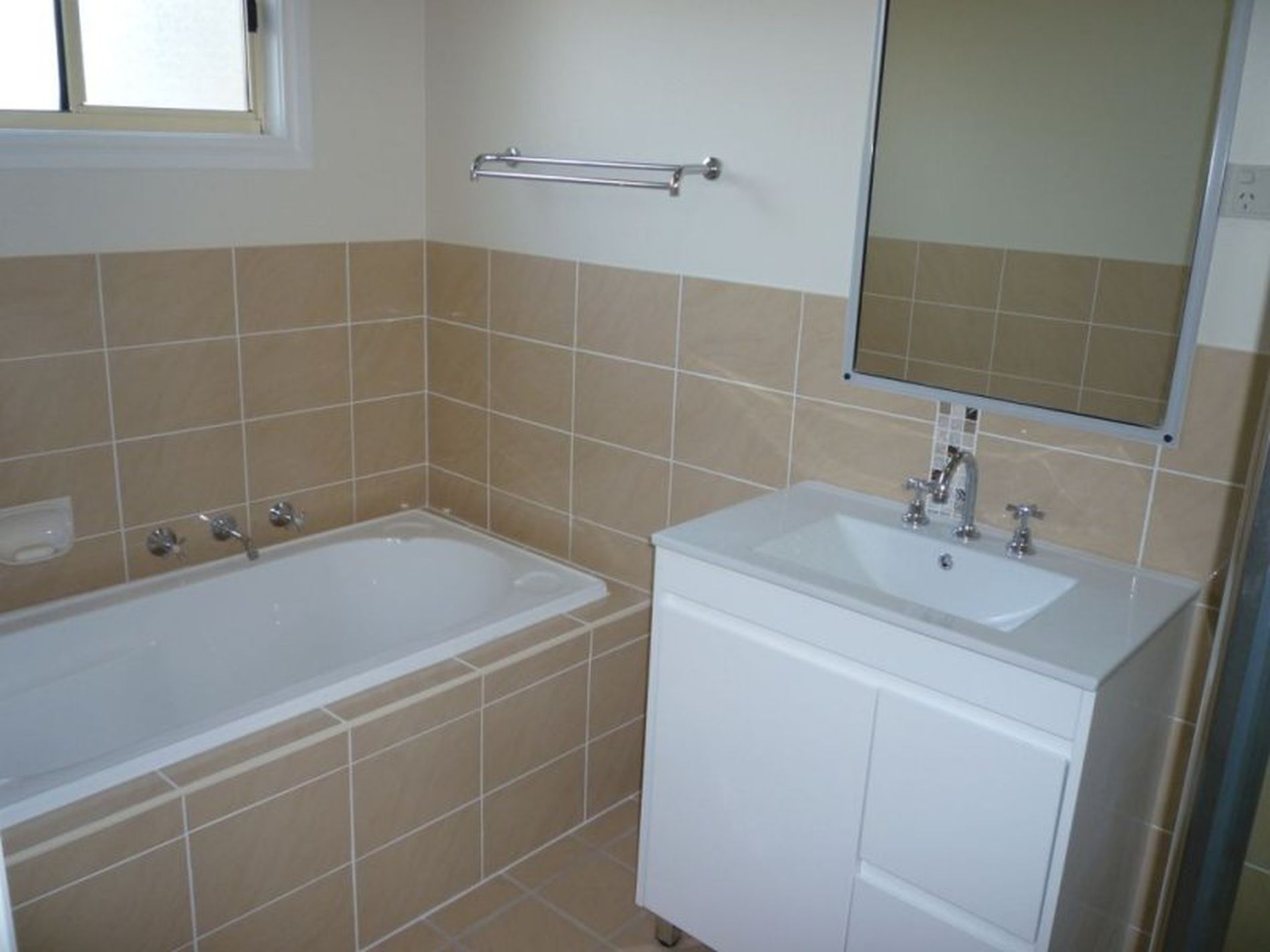 21 Ross Avenue, Narrawallee