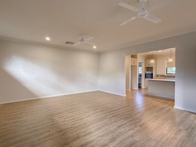 10 Milloo Crescent, Swan Hill