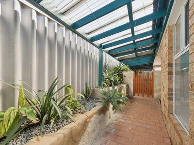 16 Ronsard Place, Yangebup