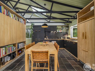 584 The Pocket Road , The Pocket