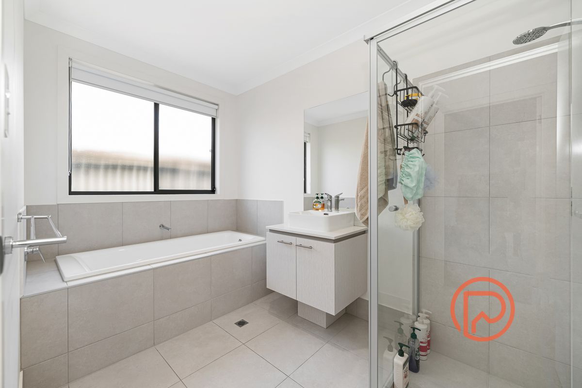 29 Hollow Drive, Andrews Farm