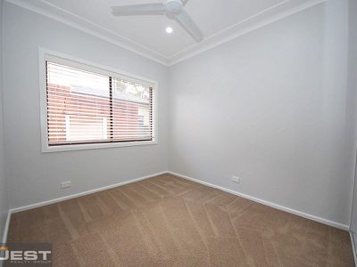 11 Kathleen Parade, Picnic Point