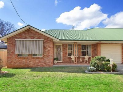 2 Griffin Avenue, Tamworth