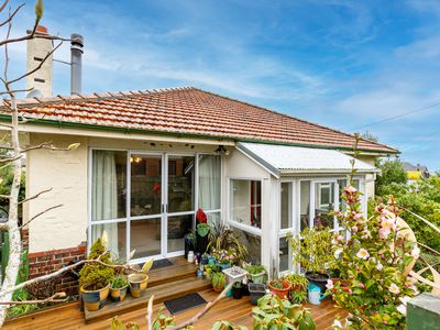 102 Preston Crescent, Belleknowes