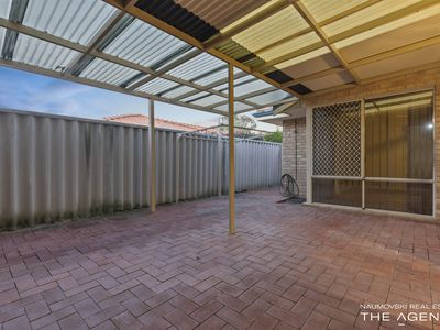 2 / 5 Barker Avenue, Balcatta