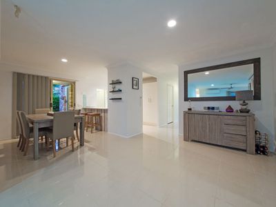 6 Colvin Court, Wakerley