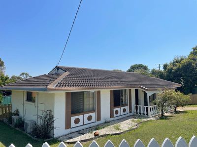 8 Woodlands Drive, Rochedale South