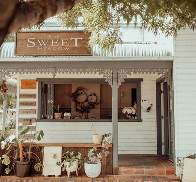 Echuca Cafe with Strong Brand & Lease  Ideal Lifestyle or Investor Buy
