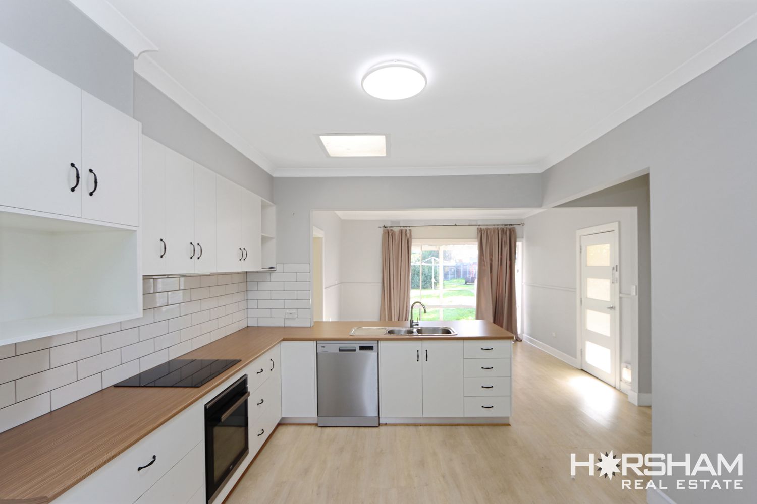 12 Fechler Avenue, Horsham