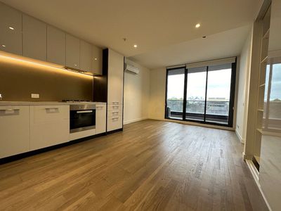 812 / 288 Albert Street, Brunswick