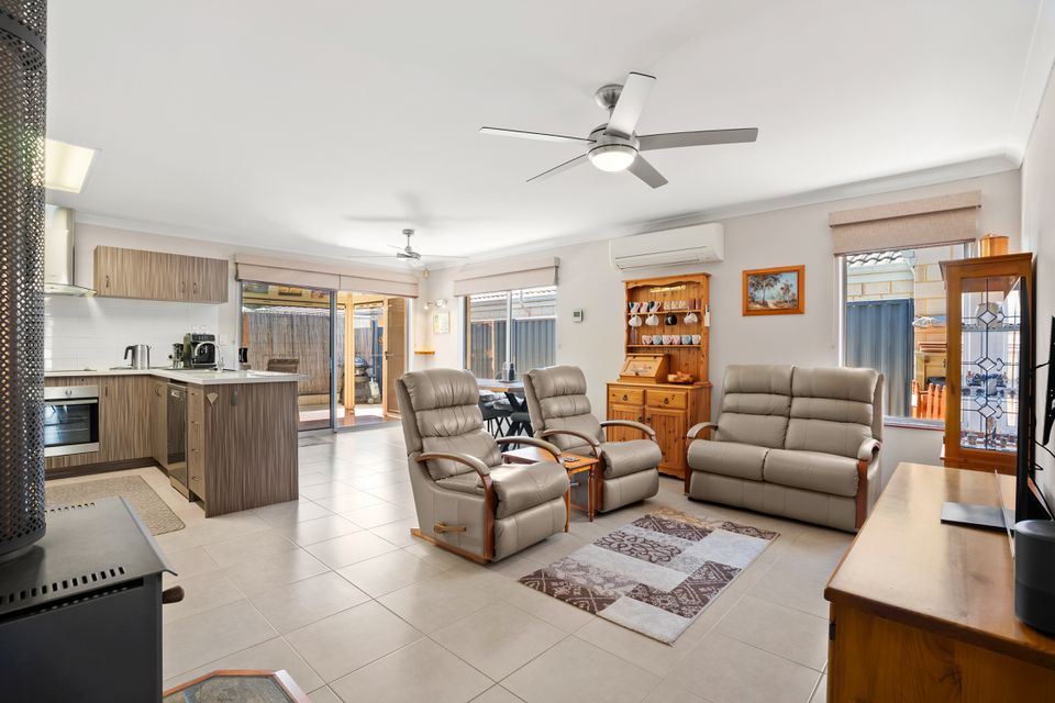 27 Chestnut Way, Baldivis