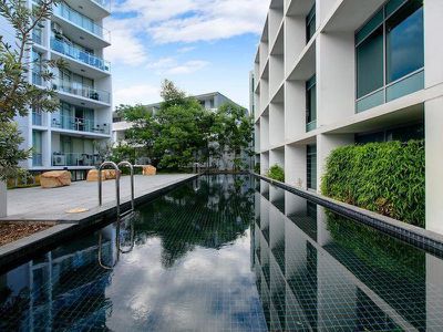 6304 / 10 Sturdee Parade, Dee Why