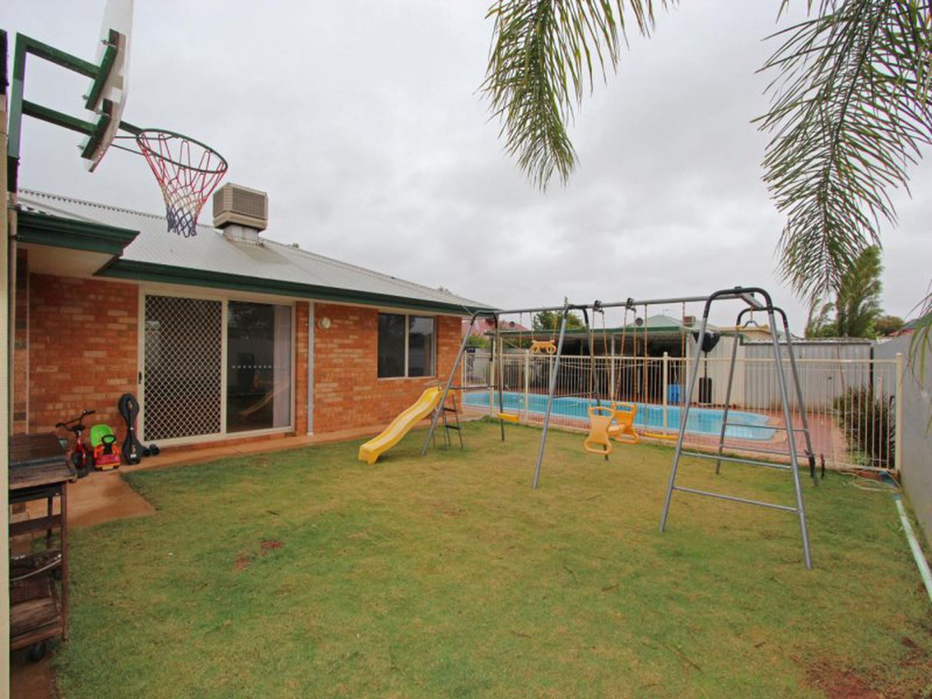 24 Trevaskis Street, Kalgoorlie