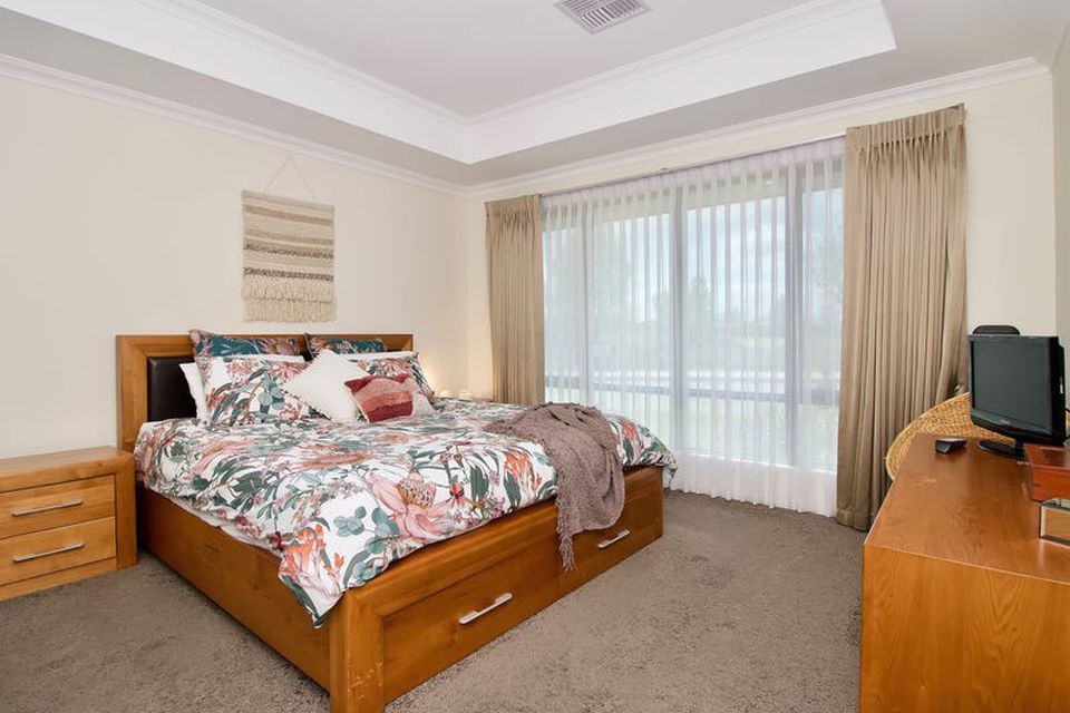2 Whinhill Loop , Baldivis