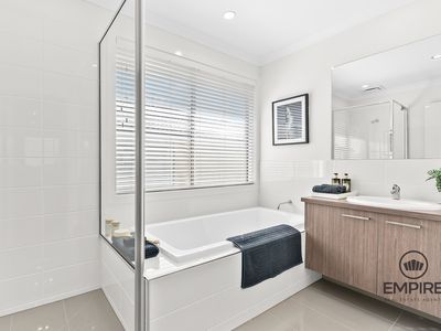 32 Waterman Drive, Clyde