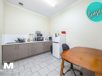 33 Barry Avenue, Mortdale