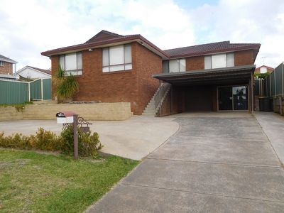 4 Trebbiano Place, Eschol Park