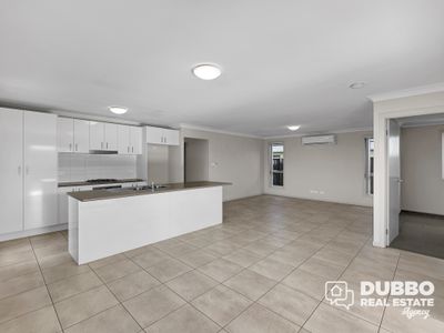 4 Bradford Circuit, Dubbo