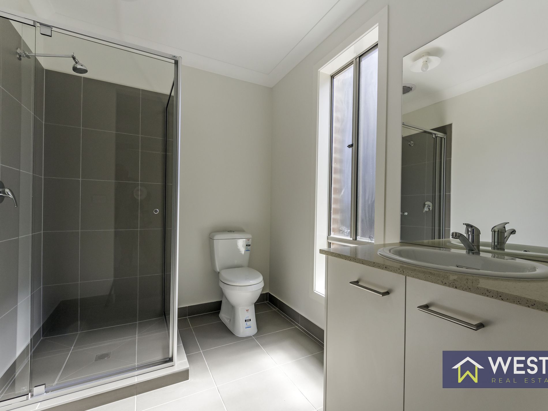 6 Cowley Court, Canadian Westo Real Estate