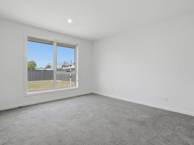 2 Coultman Close, Beaconsfield