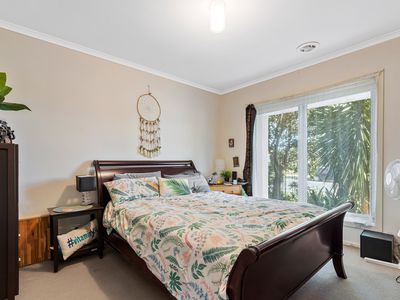 11 Rifflebird Drive, Tarneit