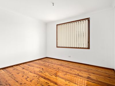 2 / 1 Gipps Crescent, Barrack Heights