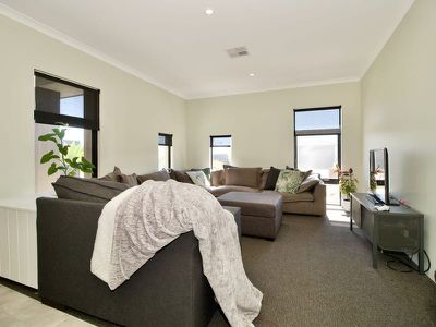 79 Enkindle Loop , Baldivis